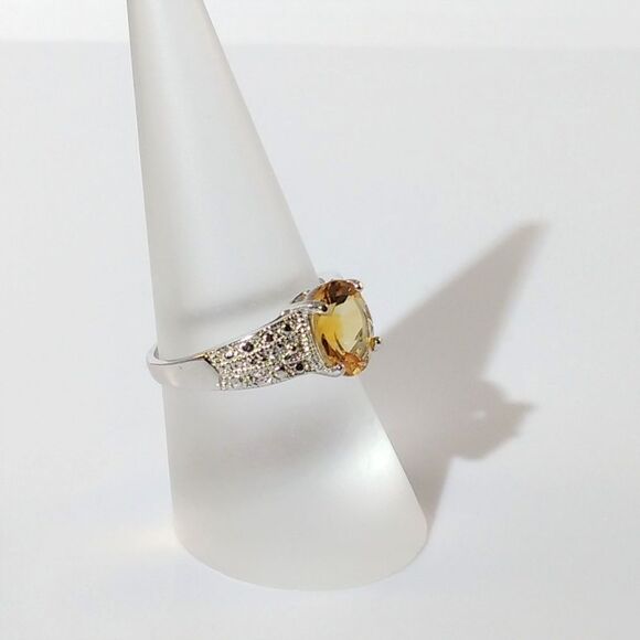 Citrine Ring 1.7 Carats Sterling Silver Size 7 - Picture 8 of 8